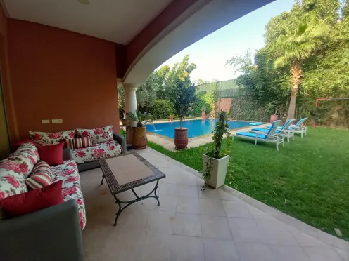 Villa à vendre avec piscine | Marrakech Hay Targa