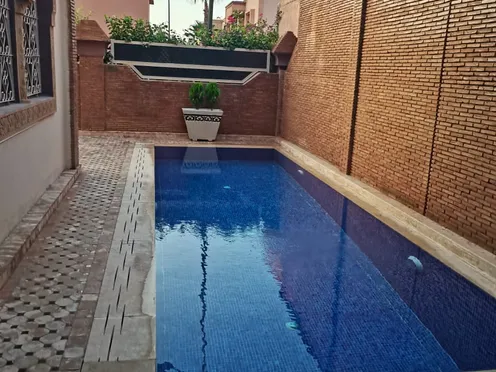 Villa à louer avec piscine | Marrakech Bab Ighli