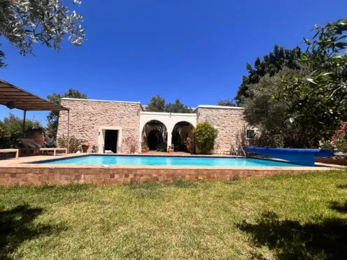 Villa à vendre avec piscine