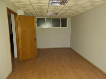 Bureau à vendre à Tanger : 80m² avec 4 pièces