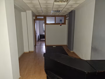 Bureau à vendre à Tanger : 80m² avec 4 pièces