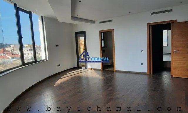 شقة واسعة للبيع في الجمعة في طنجة - الأيبيرية، 175 متر مربع — طنجة, إيبيري