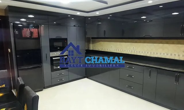 فيلا للبيع في طنجة - بوبانا: مساحة وأناقة — طنجة, بوبانة - 3