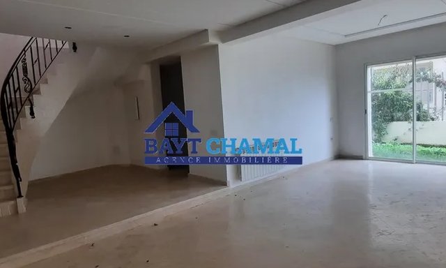 Luxury Villa for Sale in Tangier - 4 Spacious Bedrooms — Tangier, Jbel Kbir - 3