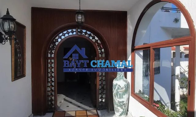 Villa in Malabata, Tangier: Spacious and Elegant Luxury for Sale — Tangier, Malabata - 3