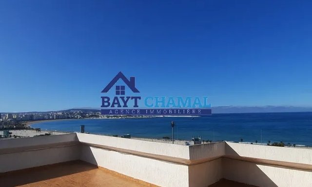 Villa in Malabata, Tangier: Spacious and Elegant Luxury for Sale — Tangier, Malabata - 2