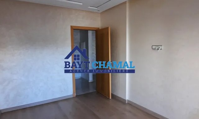 Appartement à vendre à Tanger : Espace et Confort au Cœur — Tanger, Administratif - 4