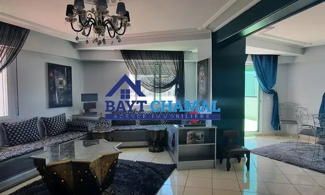 شقة واسعة بغرفتي نوم للبيع في وسط طنجة — طنجة, طنجة مركز المدينة - 2