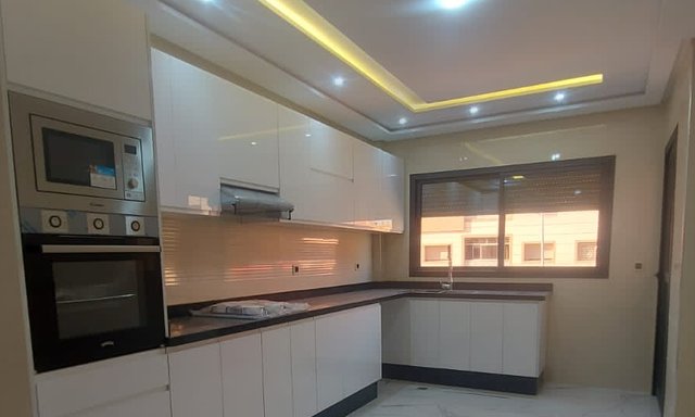 Appartement neuf à vendre avec balcon — Meknès, Marjane 2