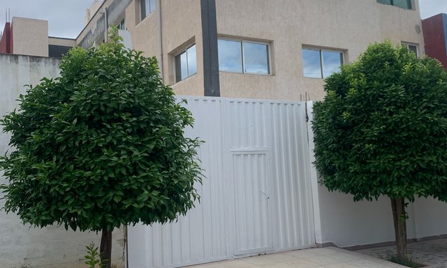 Local commercial à louer avec parking — Meknès, Autre secteur