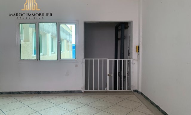 Local commercial à louer avec parking — Meknès, Autre secteur - 3