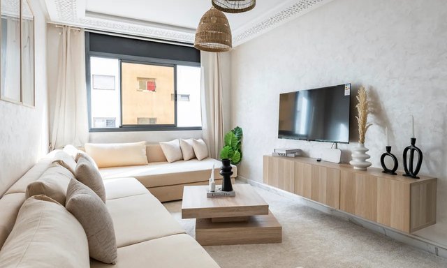 شقة للإيجار مع موقف سيارات في الطابق الأرضي - 4