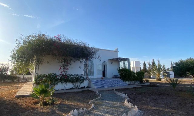 Villa à vendre avec piscine