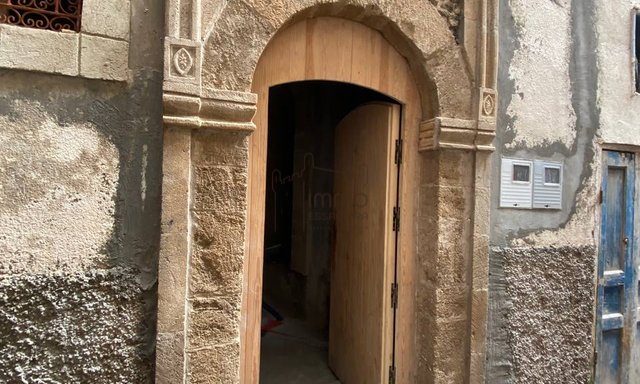 رياض جديد للبيع مع تراس