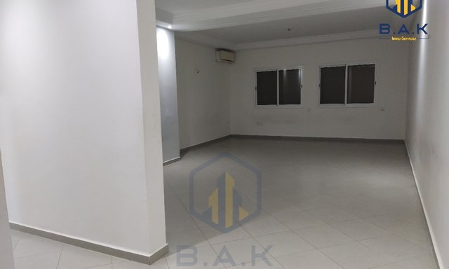 شقة للإيجار مع شرفة في الطابق الأول — القنيطرة, ميموزاس - 2