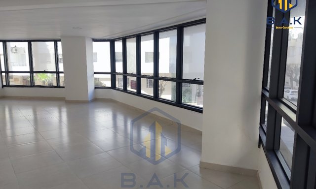 Bureau à louer au premier étage — Kénitra, Mimosas - 4