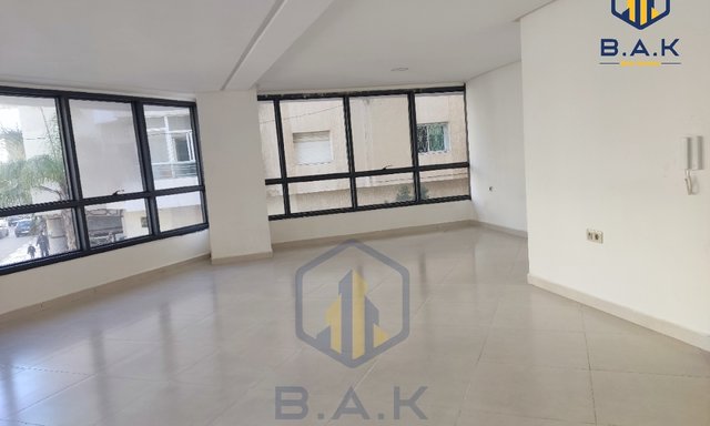 Bureau à louer au premier étage — Kénitra, Mimosas - 3