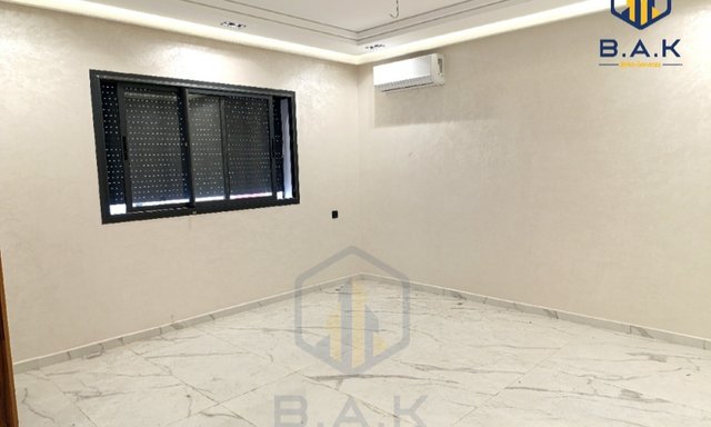 شقة للإيجار مع شرفة في الطابق الخامس — القنيطرة, المعمورة