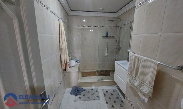 Apartamento en venta con balcón — Tánger, De La Plage - 18