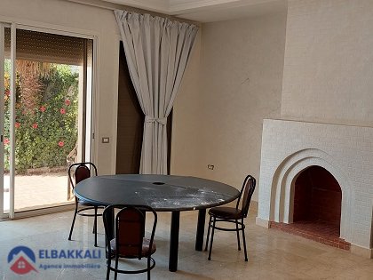 Villa en alquiler con piscina y tres pisos — Tánger, Malabata - 4