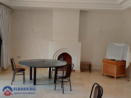 Villa en alquiler con piscina y tres pisos — Tánger, Malabata - 5