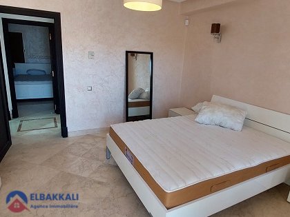 Villa en alquiler con piscina y tres pisos — Tánger, Malabata - 7