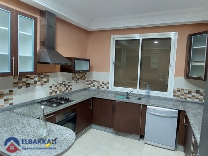 Villa en alquiler con piscina y tres pisos — Tánger, Malabata - 12