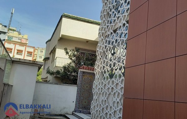 Villa à vendre avec piscine et trois étages — Tanger, Val Fleuri - 4