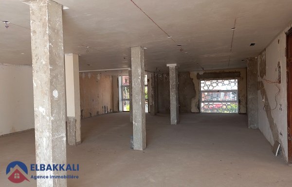 Villa à vendre avec piscine et trois étages — Tanger, Val Fleuri - 10