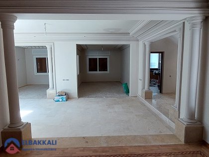 Villa à vendre avec piscine et trois étages — Tanger, Jbel Kbir - 7