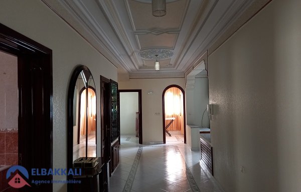 Villa à vendre avec terrasse et trois étages — Tanger, Centre ville - 9