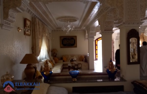 Villa à vendre avec terrasse et trois étages — Tanger, Centre ville - 11