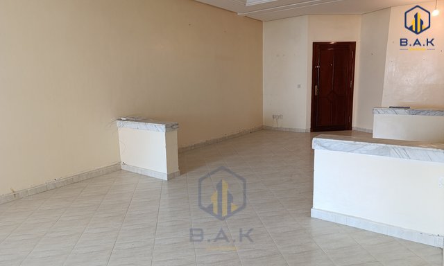 شقة للبيع مع شرفة في الطابق الثالث — القنيطرة, المعمورة - 3