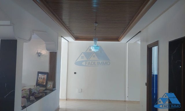 Villa for sale with terrace and three floors — Kenitra, El Ismailia - 6