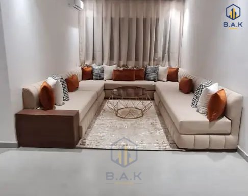 شقة للإيجار مع شرفة في الطابق الثالث — القنيطرة, الحدادة