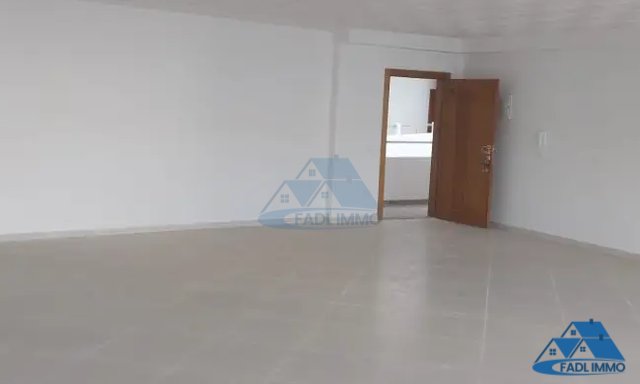 Bureau à louer avec parking au premier étage — Kénitra, Khabazat - 5