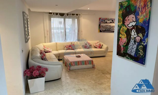 Apartamento en venta con piscina — Sidi Bouknadel