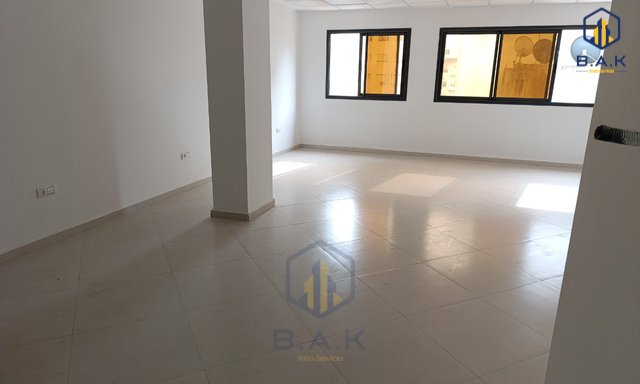 مكتب جديد للإيجار مع موقف سيارات — القنيطرة, سنتر - 7