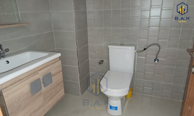 مكتب جديد للإيجار مع موقف سيارات — القنيطرة, سنتر - 10