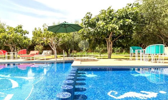 فيلا فاخرة للبيع في مراكش - طريق فاس