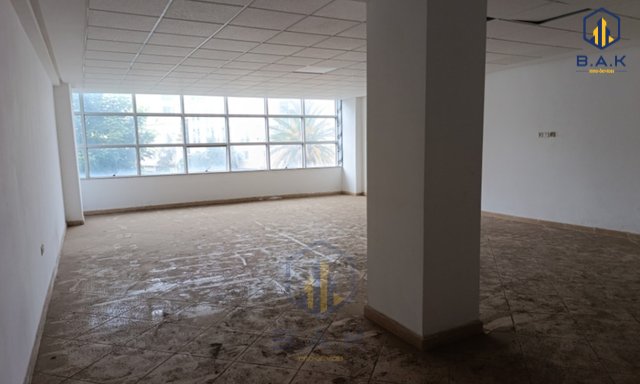 مكتب جديد للإيجار مع موقف سيارات في الطابق الأول — القنيطرة, سنتر - 3