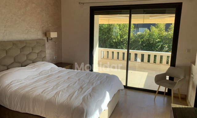 Gemeubileerde villa in Bouskoura: ruime elegantie om te huren - 4