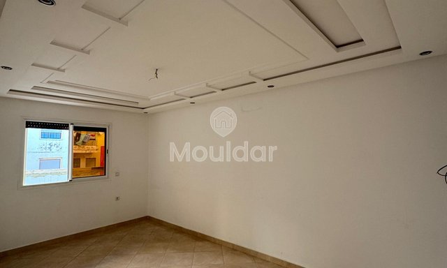 مكتب للإيجار بمساحة 70 متر مربع في طنجة - مسنانة، الطابق الثاني.