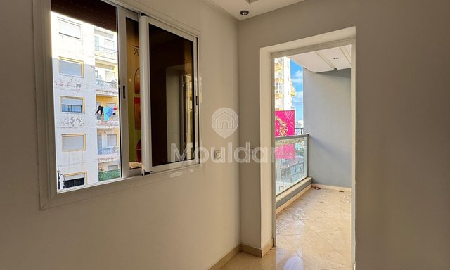 مكتب للإيجار بمساحة 70 متر مربع في طنجة - مسنانة، الطابق الثاني. - 2