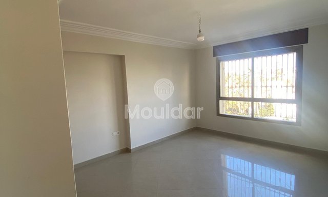 Licht appartement met 3 slaapkamers te huur in Malabata, Tanger