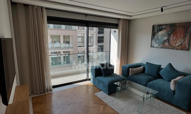 Estudio Amueblado Nuevo con Terraza en el CIL