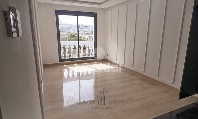 ستوديو جديد فاخر للإيجار في المعاريف، الدار البيضاء