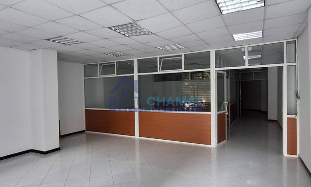 Local commercial à louer à Tanger — Tanger, Administratif