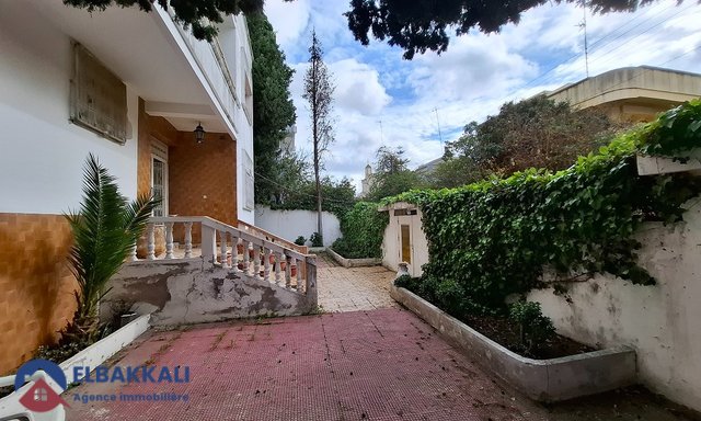 Villa à vendre, Tanger Centre, 6 chambres, 340 m². — Tanger, Centre ville - 2