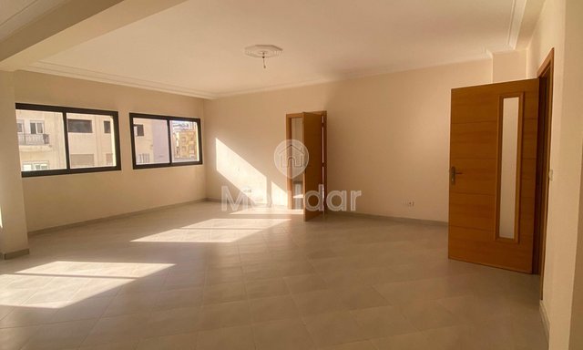 محل تجاري للإيجار في طنجة - 140 م² - 4